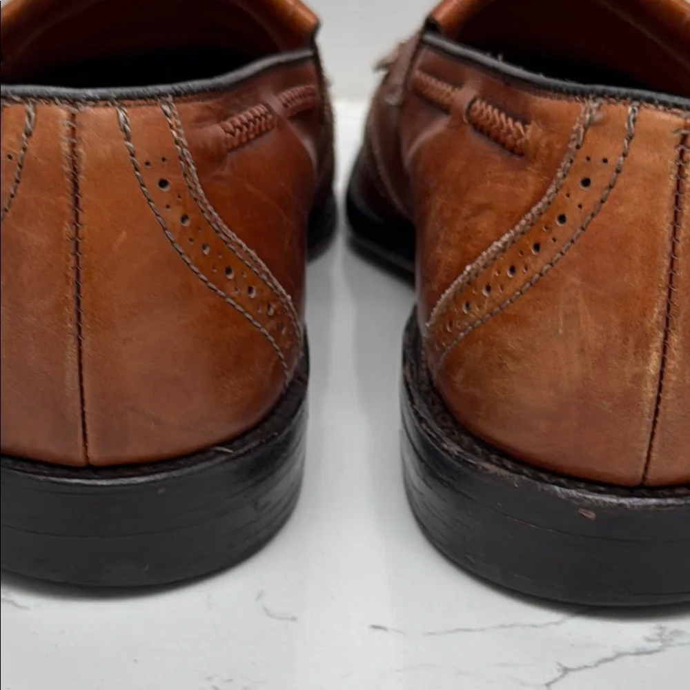 Allen Edmonds elegant tassel